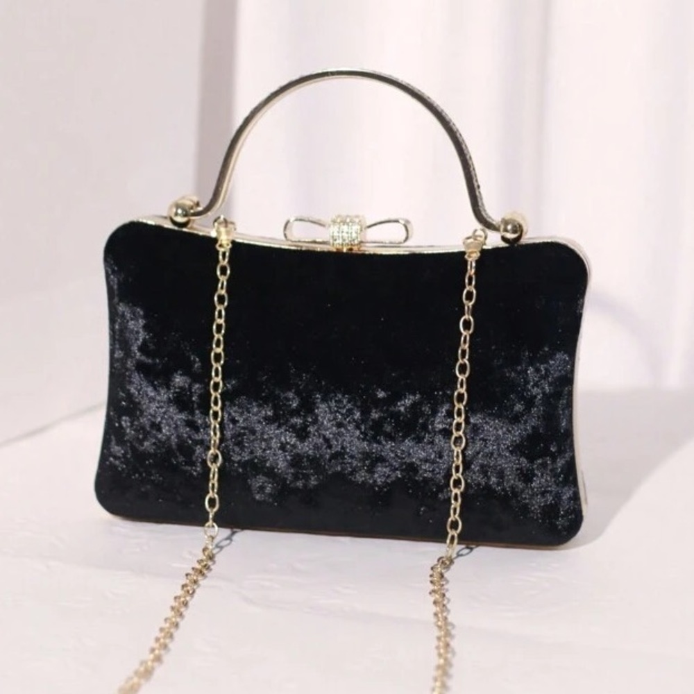 Elegant Black Velvet Handbag - Picture 2 of 6